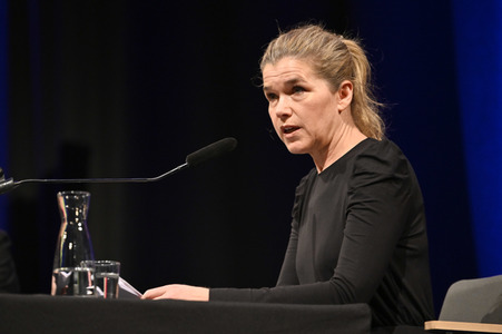 Anke Engelke und Carolin Emcke auf der lit.Cologne 2022 in Köln