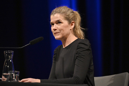 Anke Engelke und Carolin Emcke auf der lit.Cologne 2022 in Köln