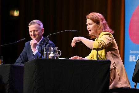 Annette Frier und Michael Kessler auf der lit.Cologne 2022 in Köln