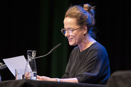 Claudia Michelsen, Justus Maier und Peter Lohmeyer auf der lit.Cologne 2022 in Köln