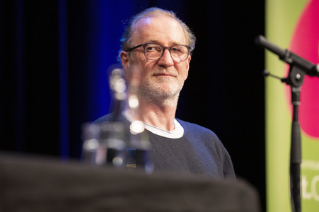 Claudia Michelsen, Justus Maier und Peter Lohmeyer auf der lit.Cologne 2022 in Köln