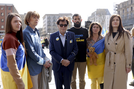 Kundgebung 'Frieden für Europa! Schützt die Kinder der Ukraine' in Köln