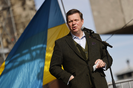 Demo gegen den Krieg in der Ukraine in Köln