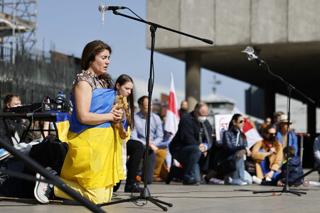 Kundgebung 'Frieden für Europa! Schützt die Kinder der Ukraine' in Köln