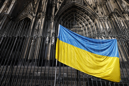 Kundgebung 'Frieden für Europa! Schützt die Kinder der Ukraine' in Köln