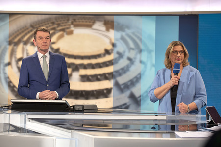 Wahlabend der Landtagswahl im Saarland in Saarbrücken