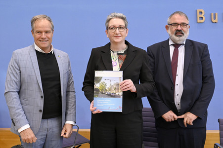Bundespressekonferenz Bundesweite Baulandumfrage in Berlin
