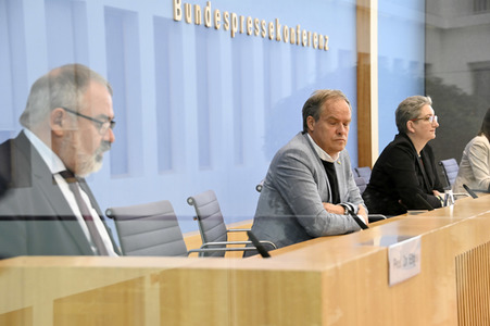 Bundespressekonferenz Bundesweite Baulandumfrage in Berlin