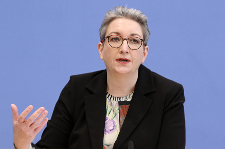 Bundespressekonferenz Bundesweite Baulandumfrage in Berlin