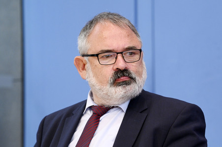 Bundespressekonferenz Bundesweite Baulandumfrage in Berlin