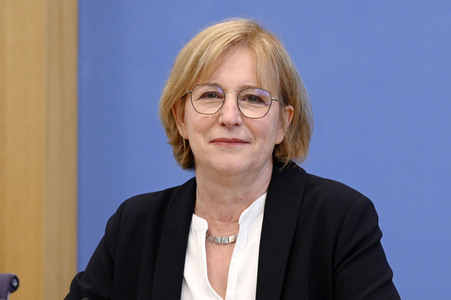 Bundespressekonferenz zum Aktionsprogramm Natürlicher Klimaschutz in Berlin