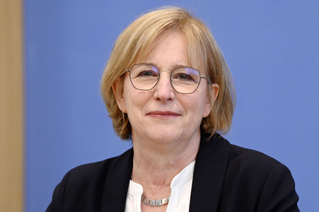 Bundespressekonferenz zum Aktionsprogramm Natürlicher Klimaschutz in Berlin