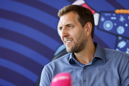 Pressekonferenz mit Dirk Nowitzki in Köln