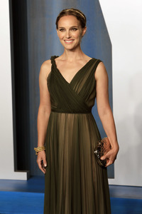 Vanity Fair Oscar Party 2022 in Beverly Hills