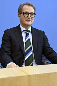 Bundespressekonferenz Vorstellung der aktualisierten Konjunkturprognose in Berlin