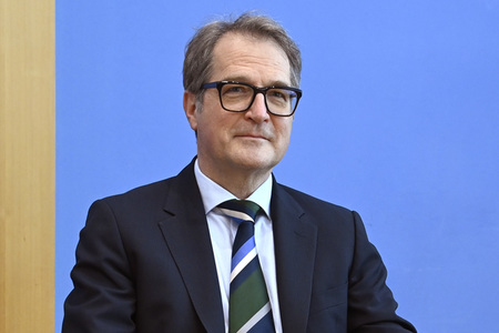 Bundespressekonferenz Vorstellung der aktualisierten Konjunkturprognose in Berlin