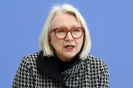 Bundespressekonferenz Vorstellung der aktualisierten Konjunkturprognose in Berlin