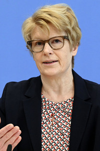 Bundespressekonferenz Vorstellung der aktualisierten Konjunkturprognose in Berlin