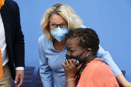 Bundespressekonferenz Vorstellung des UNFPA-Weltbevölkerungsberichts 2022 in Berlin