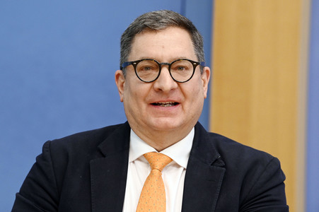 Bundespressekonferenz Vorstellung des UNFPA-Weltbevölkerungsberichts 2022 in Berlin