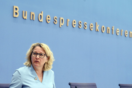 Bundespressekonferenz Vorstellung des UNFPA-Weltbevölkerungsberichts 2022 in Berlin