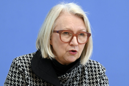 Bundespressekonferenz Vorstellung der aktualisierten Konjunkturprognose in Berlin