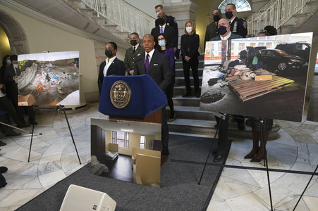 Pressekonferenz mit Eric Adams zur Obdachlosigkeit in New York