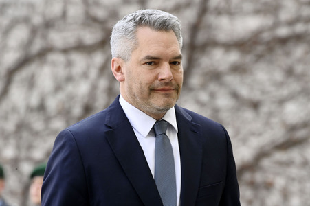 Empfang des Bundeskanzlers der Republik Österreich in Berlin