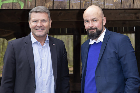 Eurowings und Flughafen Köln/Bonn pflanzen 6.000 Bäume im Königsforst bei Bergisch-Gladbach