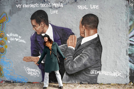 Oscar-Ohrfeige von Will Smith gegen Chris Rock als Graffito in Berlin