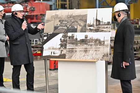 Olaf Scholz besucht die FWH Stahlguss GmbH in Mülheim an der Ruhr