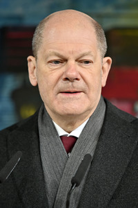 Olaf Scholz besucht die FWH Stahlguss GmbH in Mülheim an der Ruhr