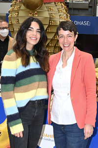 Oster-Goldhasen-Charity in Hamburg