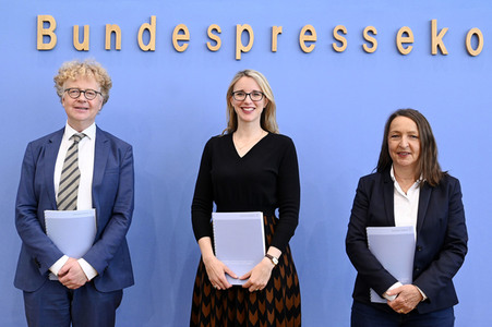 Bundespressekonferenz Vulnerabilität und Resilienz in der Krise in Berlin