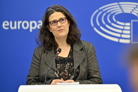 Pressekonferenz mit Gwendoline Delbos-Corfield zur Wahl in Ungarn im EU-Parlament in Straßburg