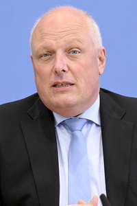 Bundespressekonferenz Vorstellung des 30. Tätigkeitsberichtes des BfDI in der Krise in Berlin