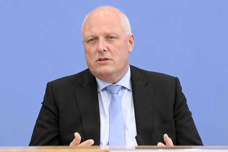 Bundespressekonferenz Vorstellung des 30. Tätigkeitsberichtes des BfDI in der Krise in Berlin