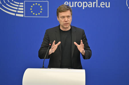 Pressebriefing der Fraktion GUE/NGL im EU-Parlament in Straßburg