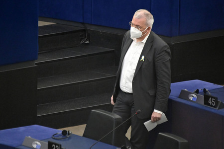 Plenartagung zur Mindestbesteuerungsrichtlinie im EU-Parlament in Straßburg