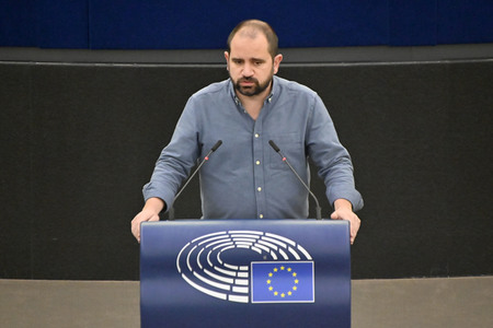 Plenartagung zur Mindestbesteuerungsrichtlinie im EU-Parlament in Straßburg