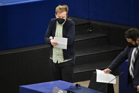 Plenartagung zur Mindestbesteuerungsrichtlinie im EU-Parlament in Straßburg
