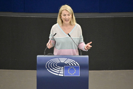 Plenartagung zur Mindestbesteuerungsrichtlinie im EU-Parlament in Straßburg