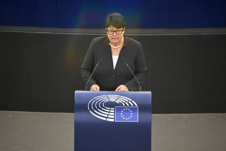 Plenartagung zum Schutz von Ukraine-Flüchtlingen im EU-Parlament in Straßburg