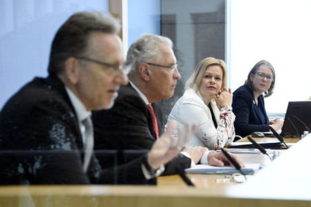 Bundespressekonferenz Polizeiliche Kriminalstatistik 2021 in Berlin
