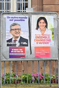 Plakate zur französischen Präsidentschaftswahl in Straßburg