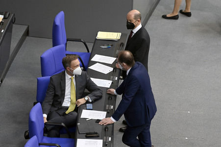 28. Sitzung des Deutschen Bundestages in Berlin