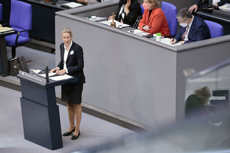 28. Sitzung des Deutschen Bundestages in Berlin