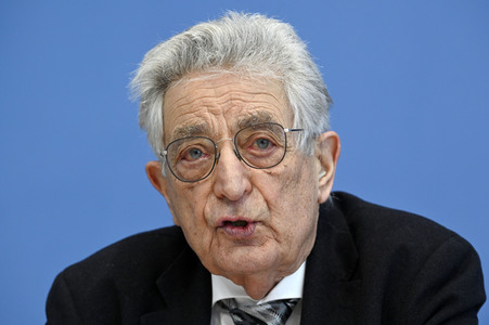 Bundespressekonferenz Kriegsverbrechen in der Ukraine in Berlin