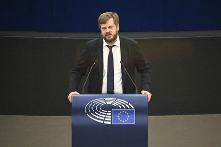 Plenartagung zu Gemeinsamkeiten des Putin-Regimes und rechtsextremer Bewegungen in Europa im EU-Parlament in Straßburg