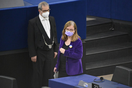 Plenartagung zu Gemeinsamkeiten des Putin-Regimes und rechtsextremer Bewegungen in Europa im EU-Parlament in Straßburg